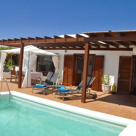 Happy Villa Con Piscina Privada Плайя-Бланка Екстер'єр фото
