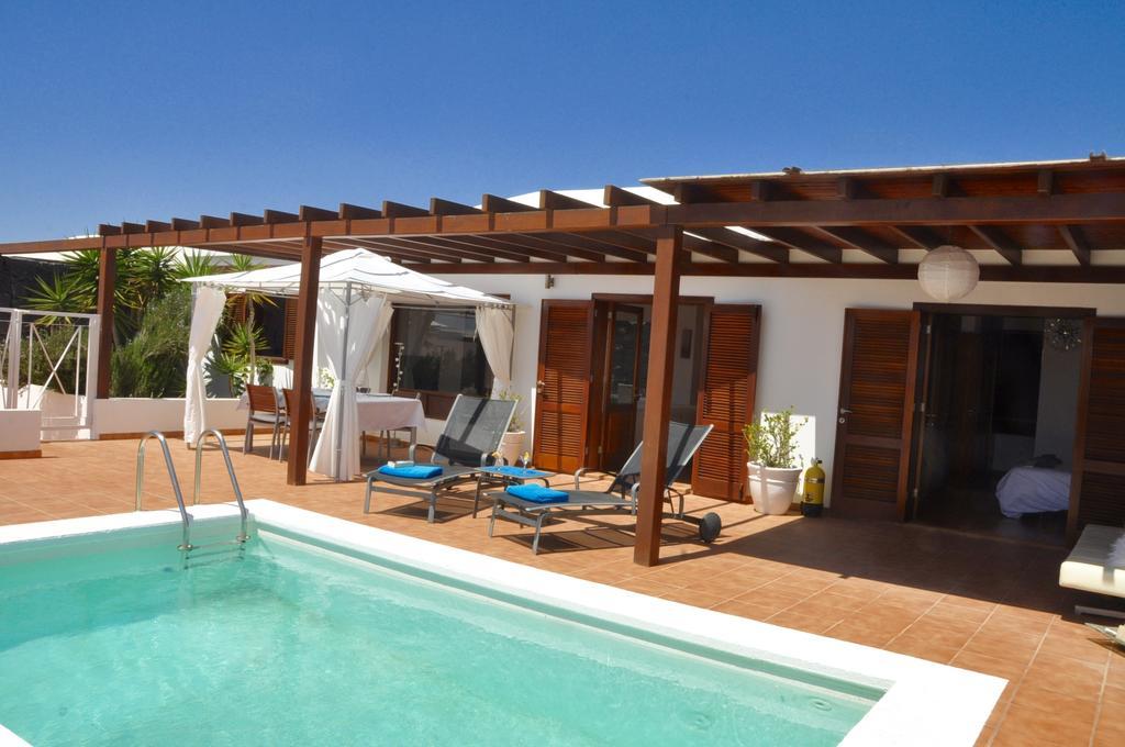 Happy Villa Con Piscina Privada Плайя-Бланка Екстер'єр фото